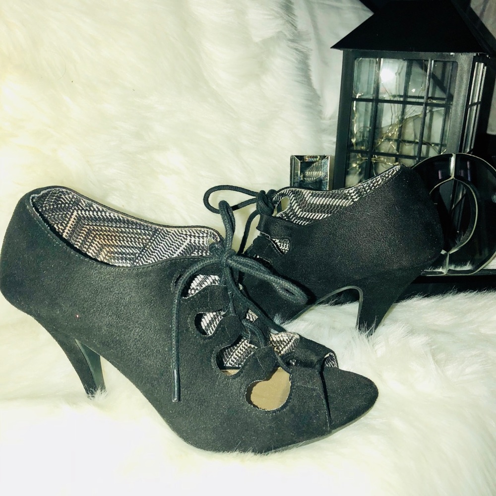 Christian Siriano heels